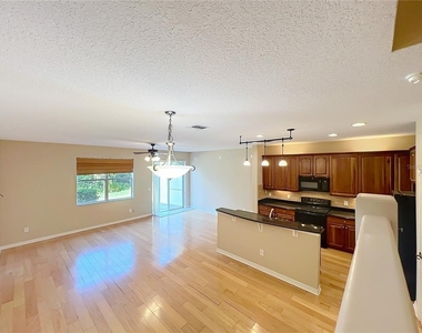 412 Penny Royal Place - Photo Thumbnail 29