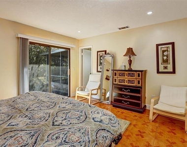 700 Sunbury Drive - Photo Thumbnail 20