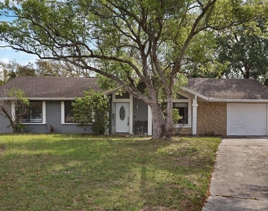 700 Sunbury Drive - Photo Thumbnail 1
