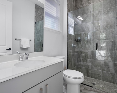 8204 Topsail Place - Photo Thumbnail 25