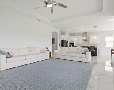 8204 Topsail Place - Photo Thumbnail 17