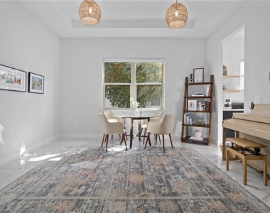 8204 Topsail Place - Photo Thumbnail 5