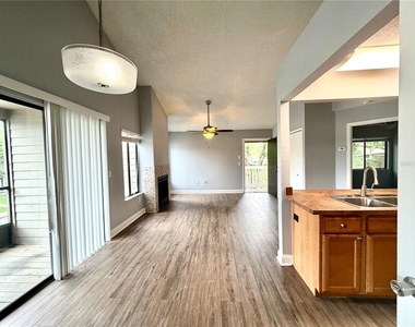 549 Sun Ridge Place - Photo Thumbnail 8