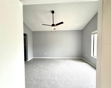 549 Sun Ridge Place - Photo Thumbnail 16