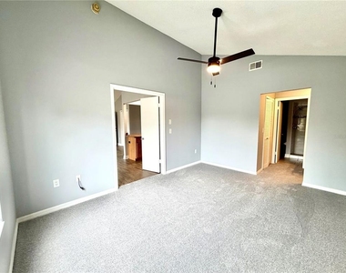 549 Sun Ridge Place - Photo Thumbnail 14