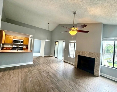 549 Sun Ridge Place - Photo Thumbnail 3