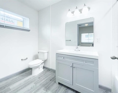 5230 Eggleston Avenue - Photo Thumbnail 4