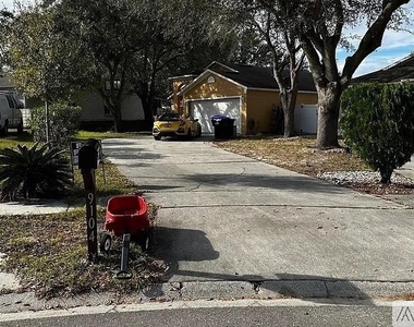 9104 Lake Lotta Circle - Photo Thumbnail 1