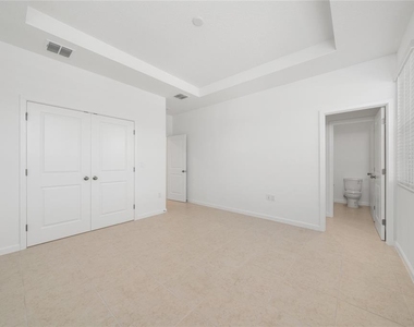 2420 Celebration Boulevard - Photo Thumbnail 14