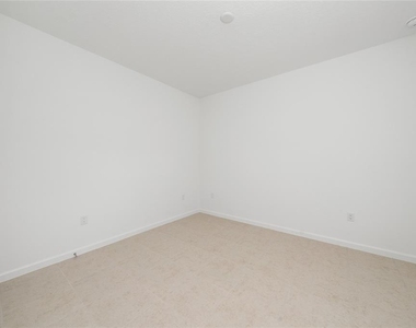 2420 Celebration Boulevard - Photo Thumbnail 19