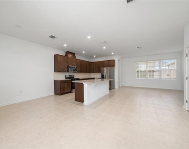 2420 Celebration Boulevard - Photo Thumbnail 3