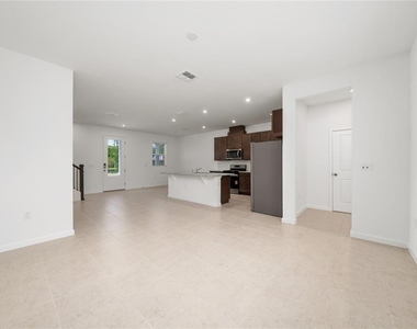 2420 Celebration Boulevard - Photo Thumbnail 8