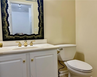 7813 Cross Creek Circle - Photo Thumbnail 13