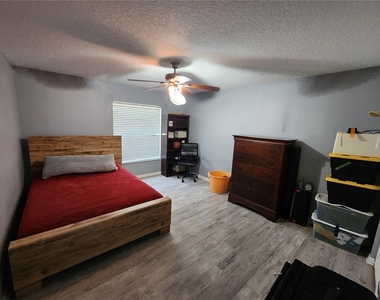 408 Northstar Lane - Photo Thumbnail 12