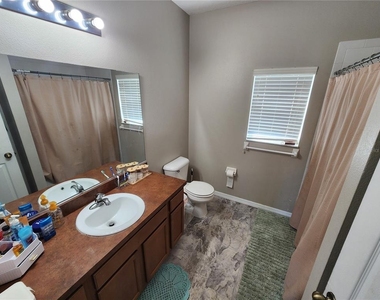 408 Northstar Lane - Photo Thumbnail 19