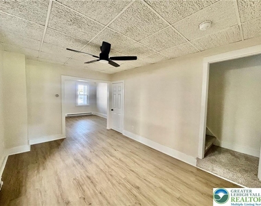 438 Market Street - Photo Thumbnail 17