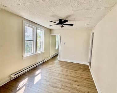 438 Market Street - Photo Thumbnail 6