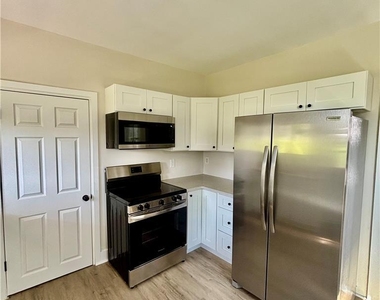 438 Market Street - Photo Thumbnail 1