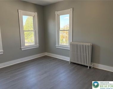 227 South Street - Photo Thumbnail 8