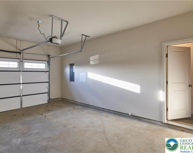 6639 Stein Way - Photo Thumbnail 8