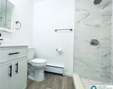 1226 Country Place Drive - Photo Thumbnail 21