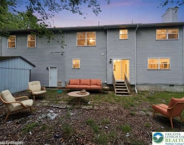 1226 Country Place Drive - Photo Thumbnail 5