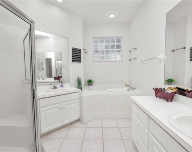 774 Grasslands Village Circle - Photo Thumbnail 22