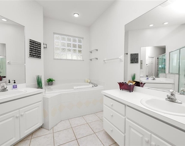 774 Grasslands Village Circle - Photo Thumbnail 23