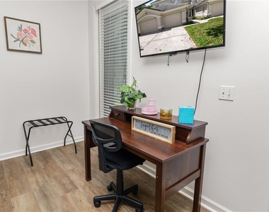 774 Grasslands Village Circle - Photo Thumbnail 20