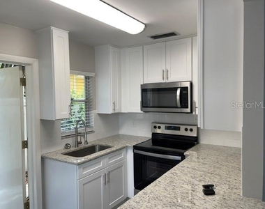816 Lexington Street - Photo Thumbnail 12