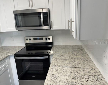 816 Lexington Street - Photo Thumbnail 15