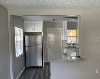 816 Lexington Street - Photo Thumbnail 16