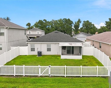 8016 Diamond Creek Lane - Photo Thumbnail 18