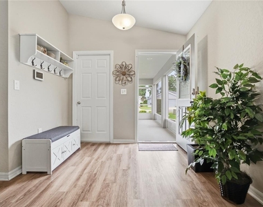 8016 Diamond Creek Lane - Photo Thumbnail 5