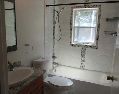 1048 Sw 6th Drive - Photo Thumbnail 11