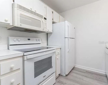 3800 Sw 20th Avenue - Photo Thumbnail 4