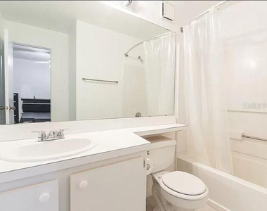 3800 Sw 20th Avenue - Photo Thumbnail 8