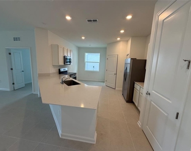 3216 Alpine Way - Photo Thumbnail 5