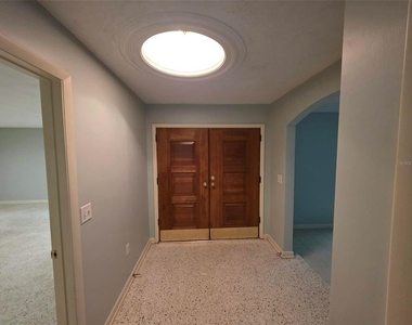 25601 Laylaine Drive - Photo Thumbnail 6