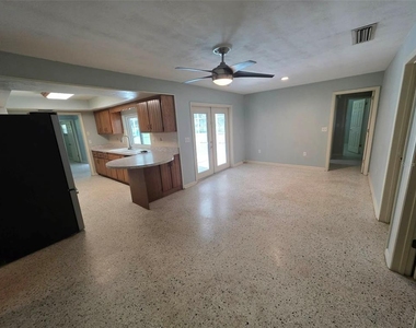 25601 Laylaine Drive - Photo Thumbnail 24