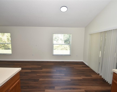 33 Prattwood Lane - Photo Thumbnail 12