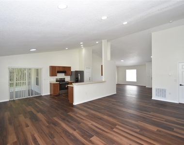 33 Prattwood Lane - Photo Thumbnail 7