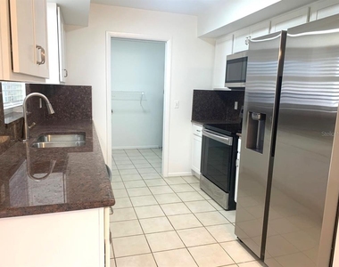 640 Harvey Street - Photo Thumbnail 3
