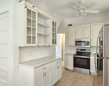 461 W Marion Avenue - Photo Thumbnail 8