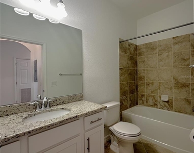 14051 Heritage Landing Boulevard - Photo Thumbnail 15