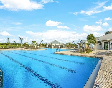 14051 Heritage Landing Boulevard - Photo Thumbnail 29