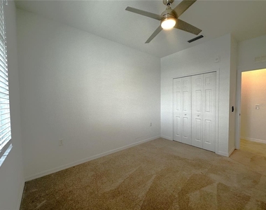 14051 Heritage Landing Boulevard - Photo Thumbnail 17