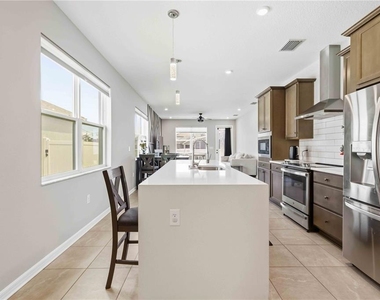 4608 Birdsong Drive - Photo Thumbnail 11