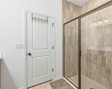 4608 Birdsong Drive - Photo Thumbnail 18