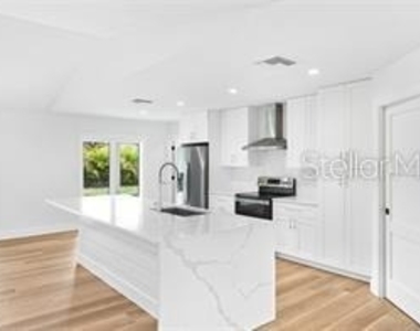 206 73rd Street Nw - Photo Thumbnail 3